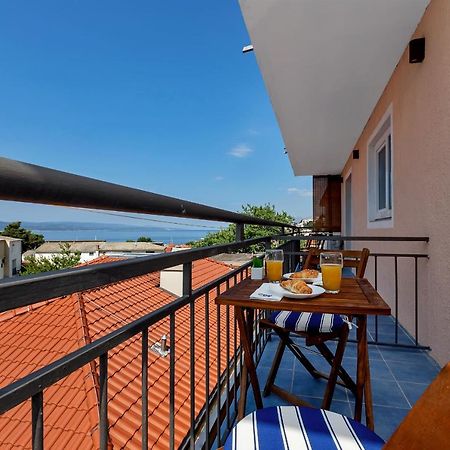 Apartments Rose Baška Voda Екстериор снимка