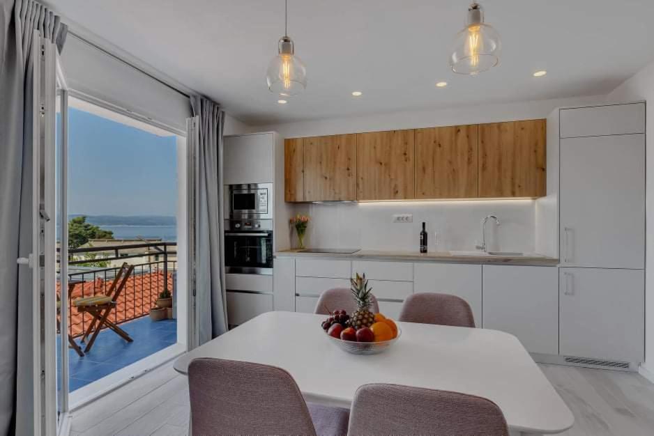 Apartments Rose Baška Voda Екстериор снимка
