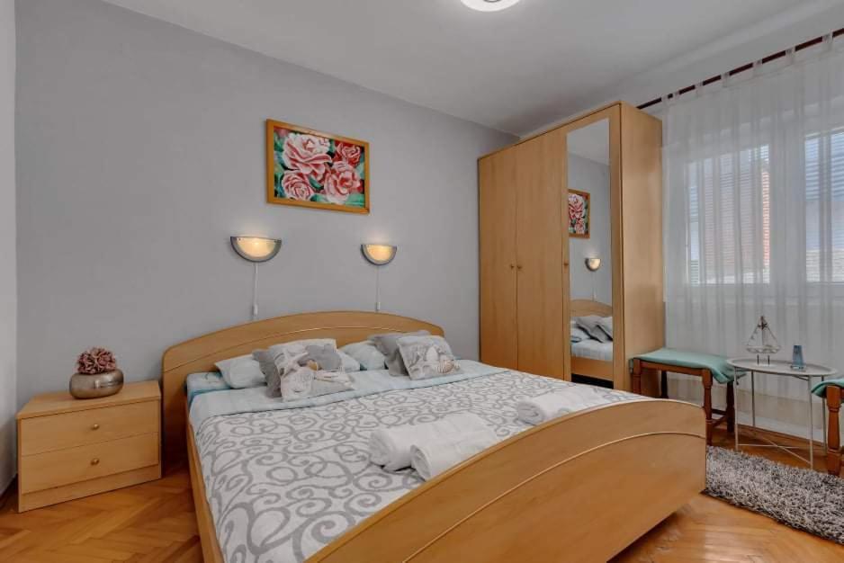 Apartments Rose Baška Voda Екстериор снимка