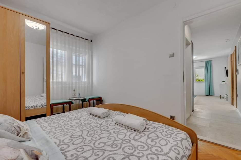 Apartments Rose Baška Voda Екстериор снимка