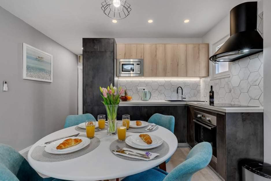 Apartments Rose Baška Voda Екстериор снимка