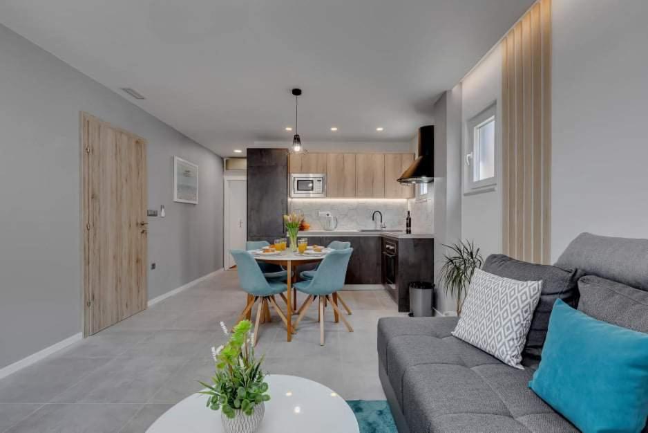 Apartments Rose Baška Voda Екстериор снимка