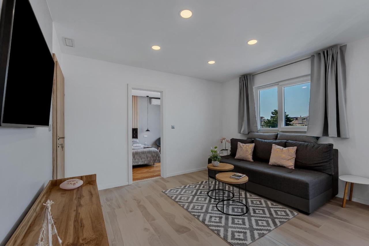 Apartments Rose Baška Voda Екстериор снимка