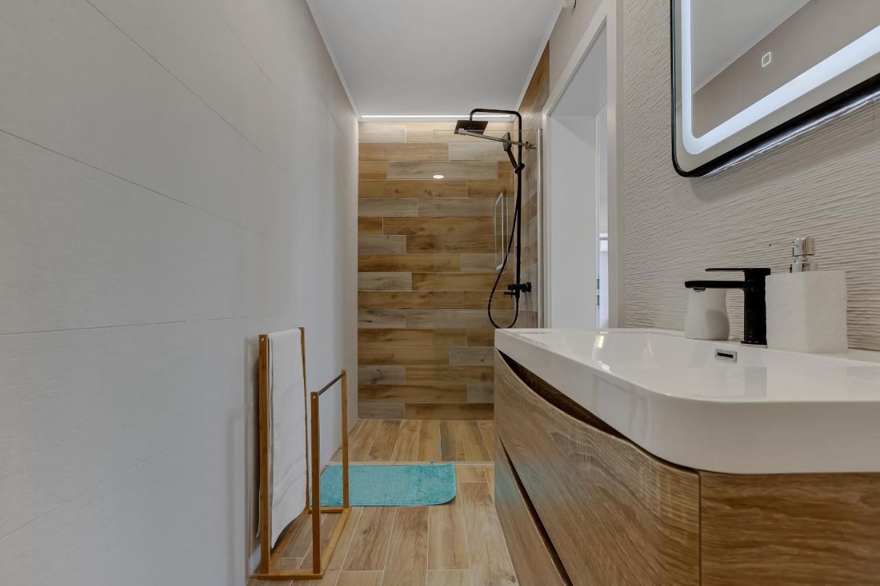 Apartments Rose Baška Voda Екстериор снимка