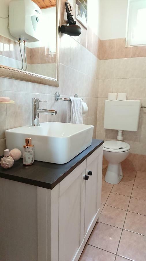 Apartments Rose Baška Voda Екстериор снимка